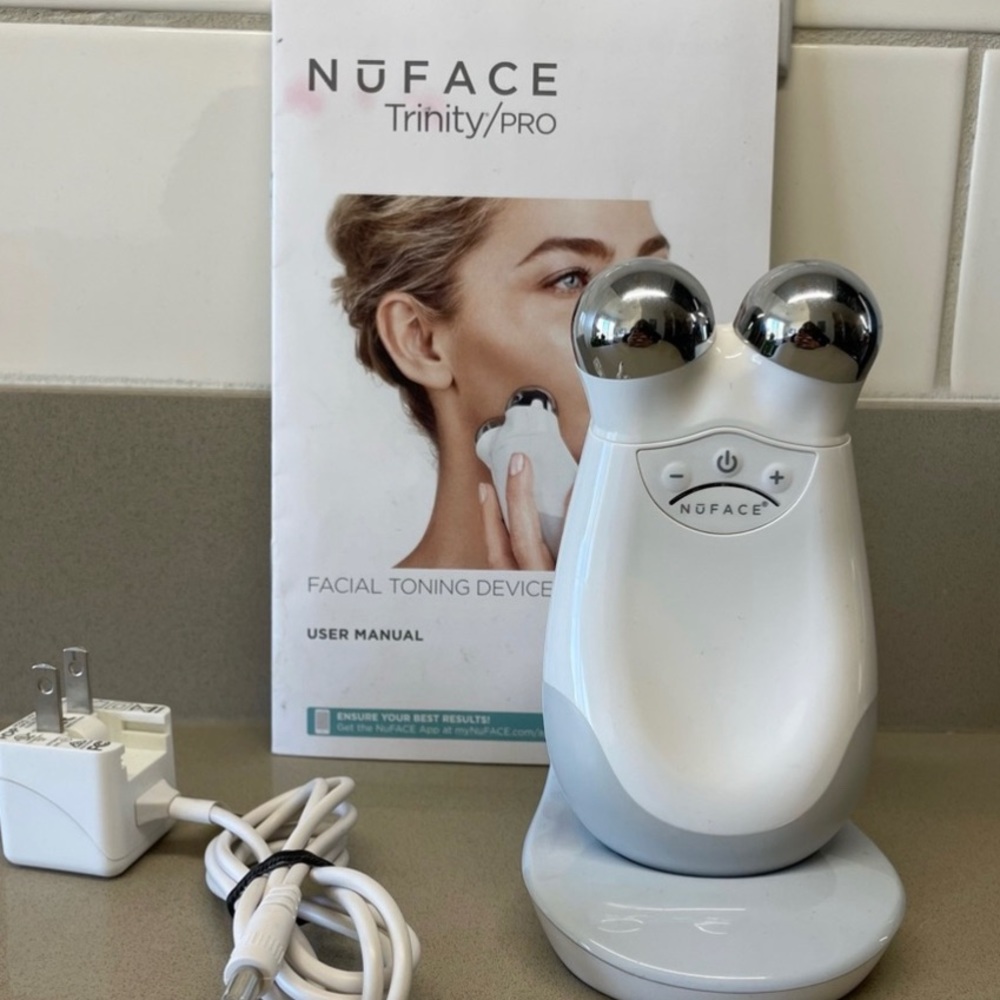 Nuface Trinity Pro facial toning device